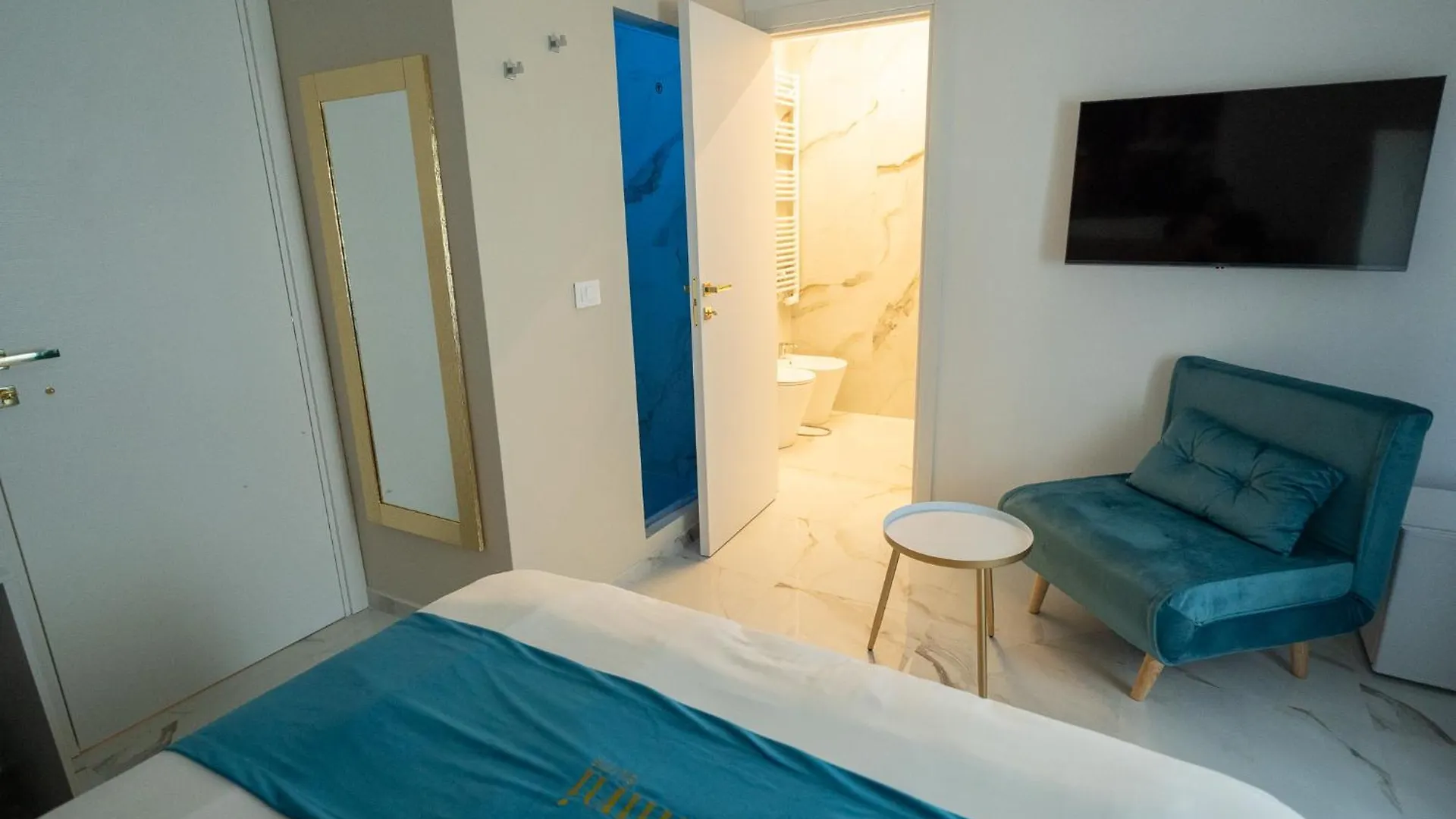 Hotel Gemini Beb Napoli 0*,