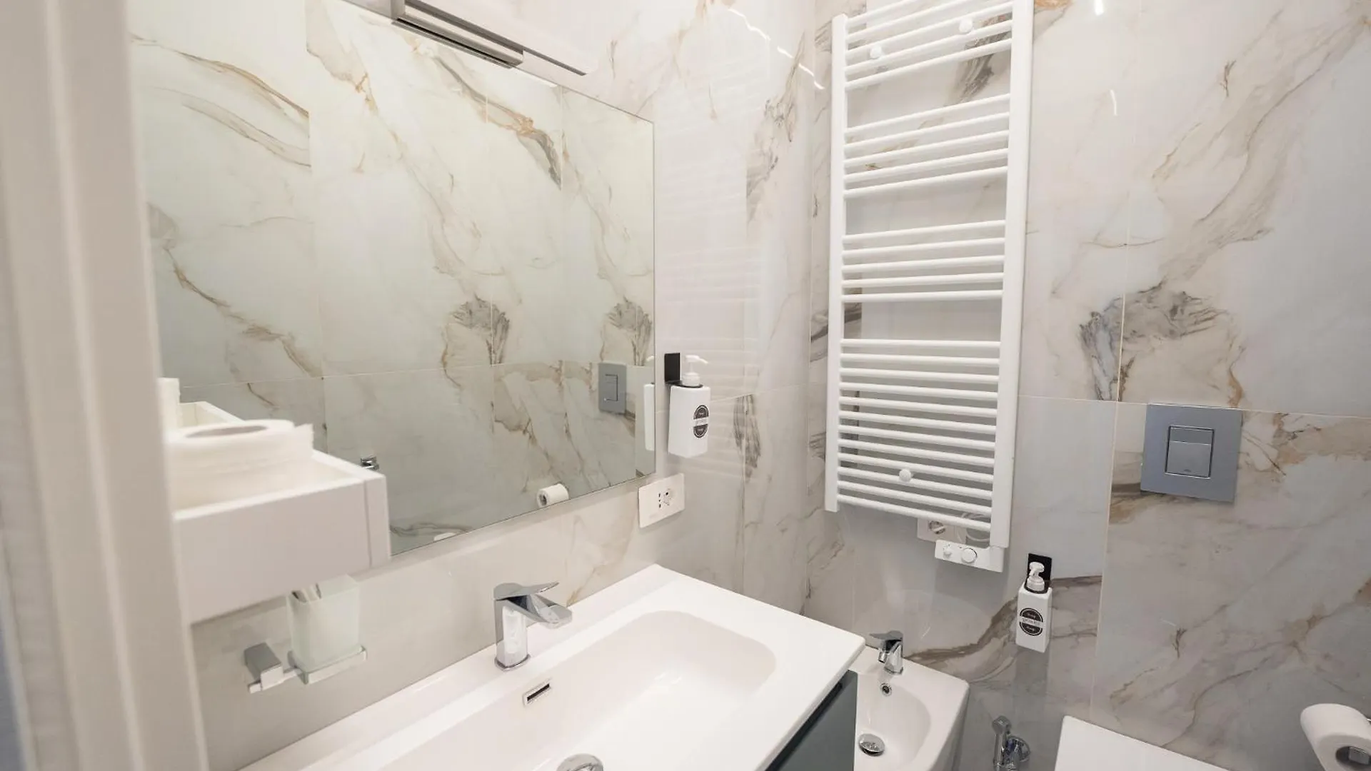 Hotel Gemini Beb Napoli Affittacamere